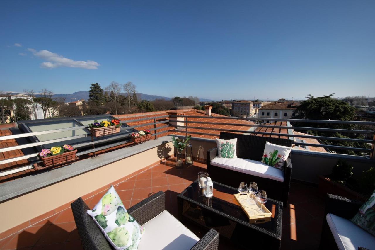 Rooftop Delight With Terrace Lucca Kültér fotó